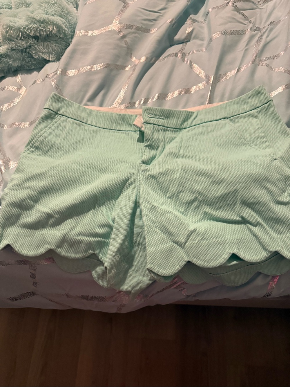 Lilly Pulitzer Mint Scallop-Hem Shorts